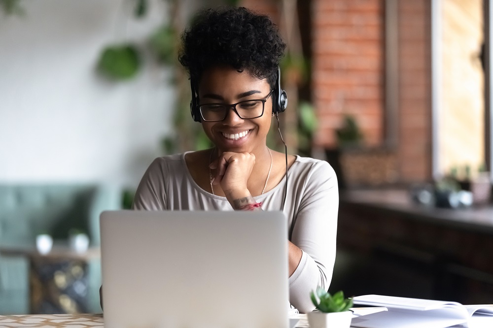 Smart Student Learning Using Internet And Headphones