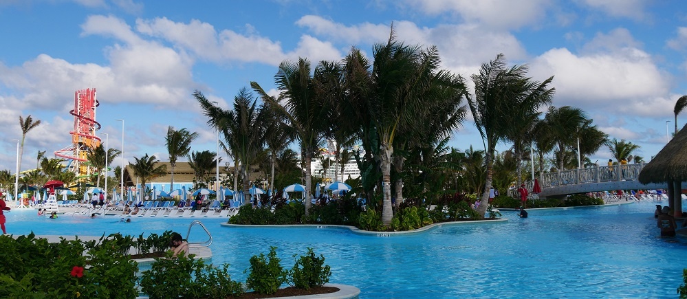 Oasis Lagoon Chill Island Cococay Pool Bahamas